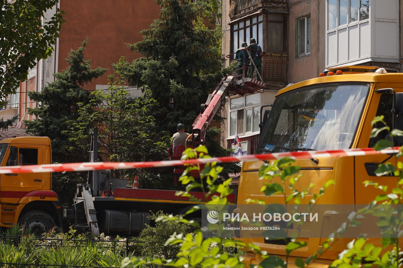 Восстановление многоквартирных домов в Луганске бригадами из РФ