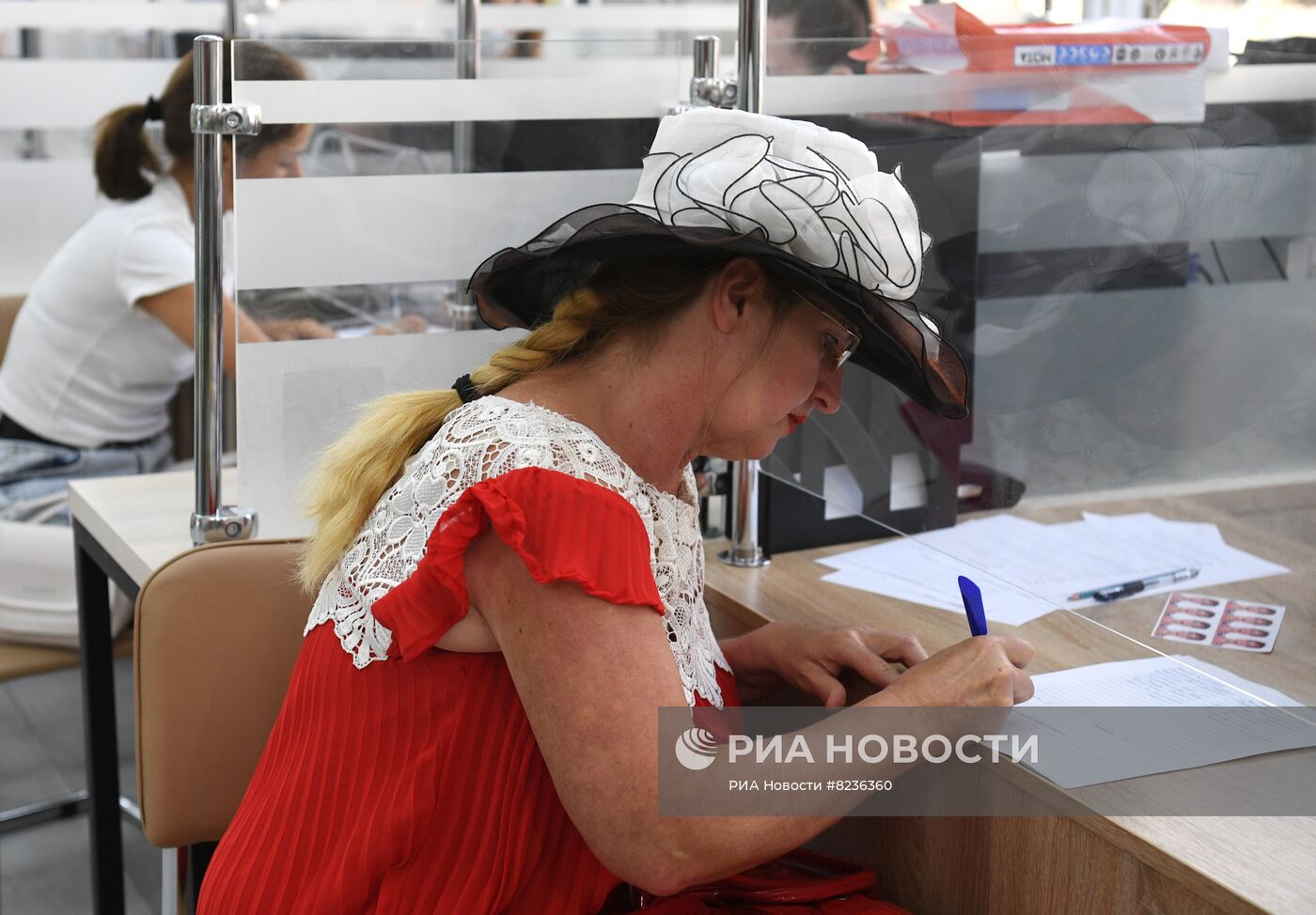 Выдача российских паспортов жителям Мелитополя 