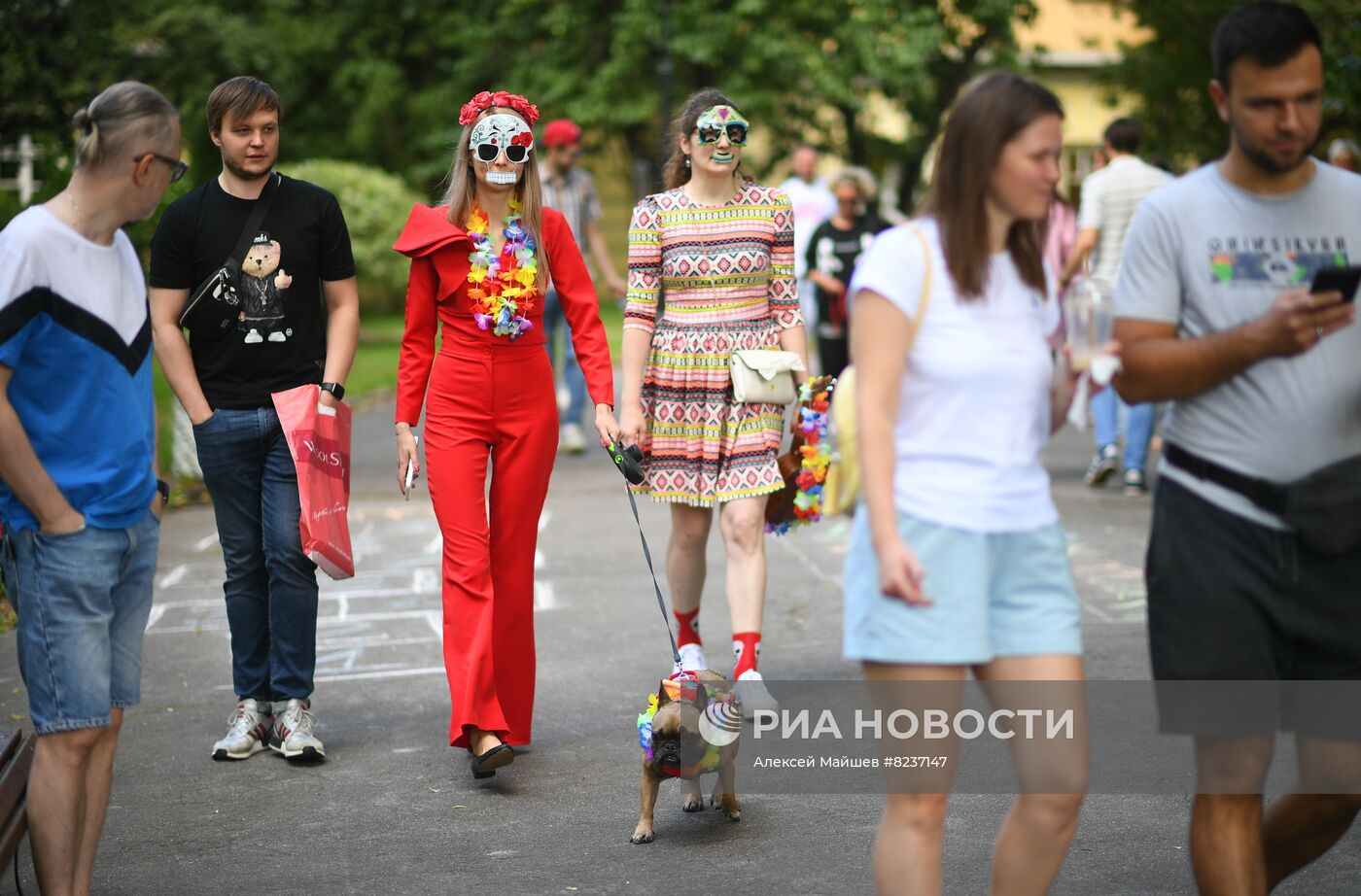 Парад французских бульдогов в Москве