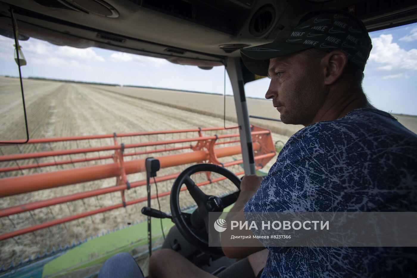 Уборка зерновых на освобожденных территориях Запорожской области