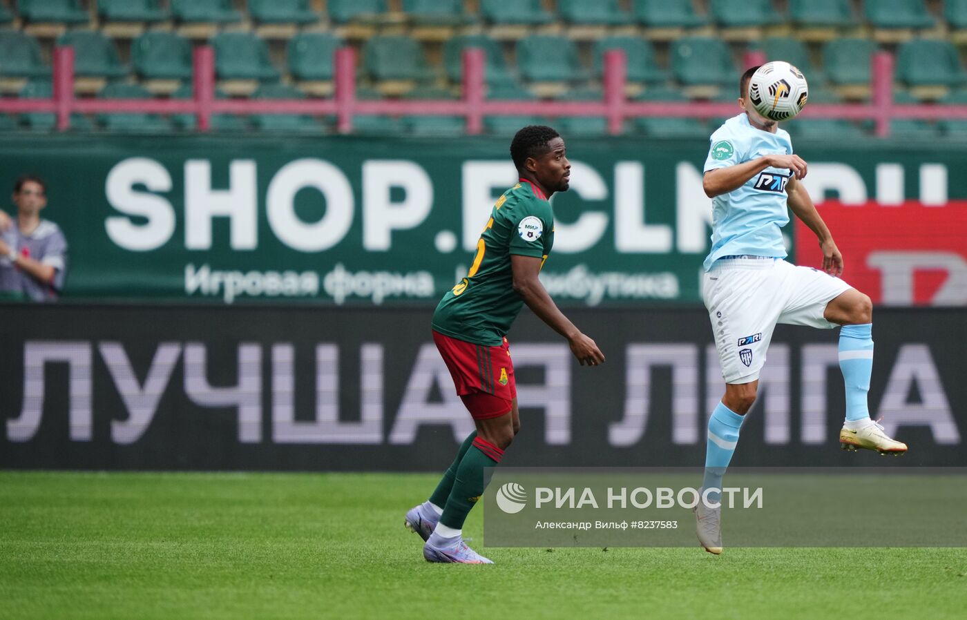 Футбол. РПЛ. Матч "Локомотив" - "Пари НН"