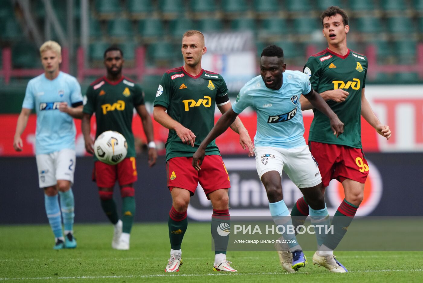 Футбол. РПЛ. Матч "Локомотив" - "Пари НН"