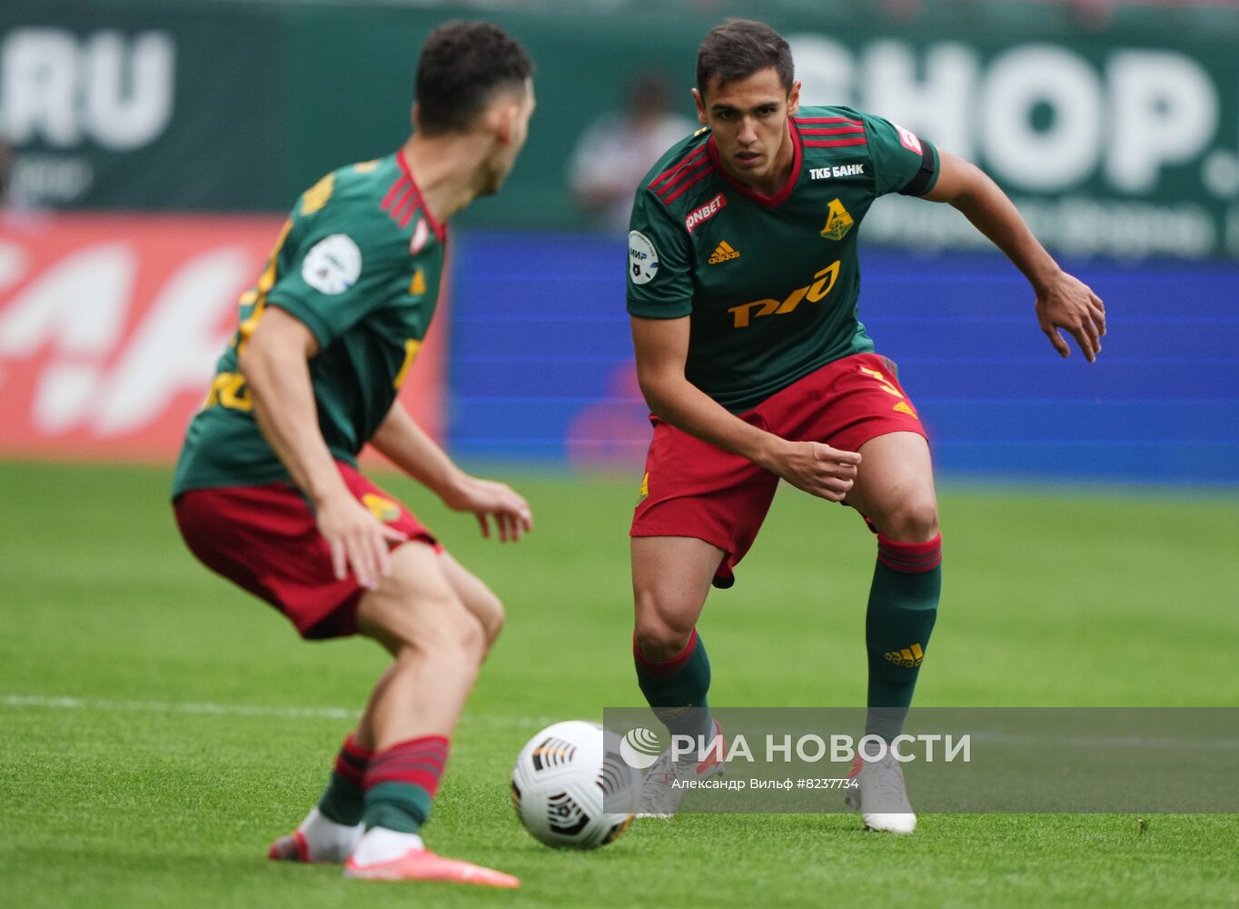 Футбол. РПЛ. Матч "Локомотив" - "Пари НН"