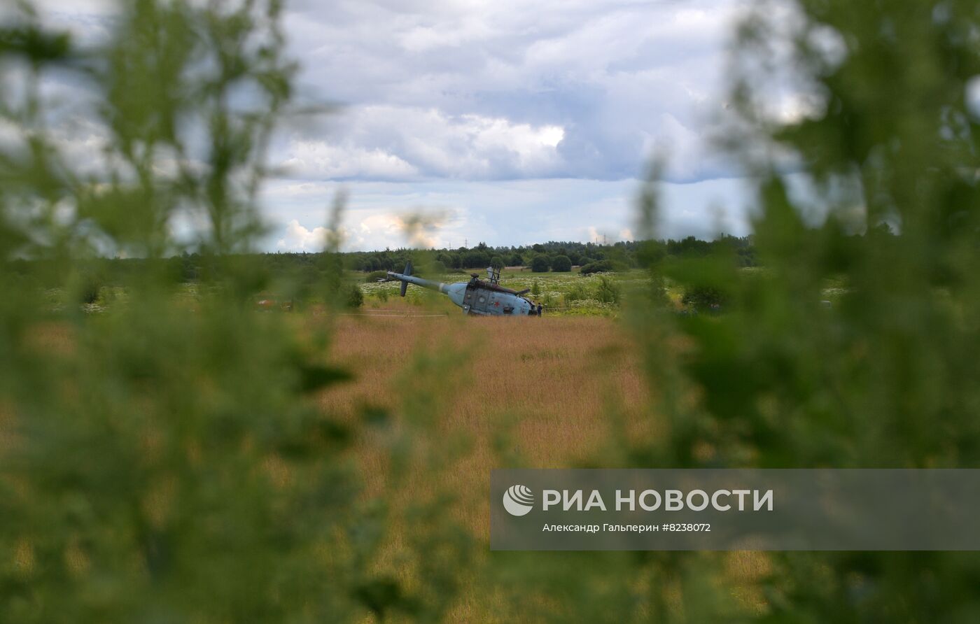 Вертолет Ми-8 потерпел крушение в Ленинградской области