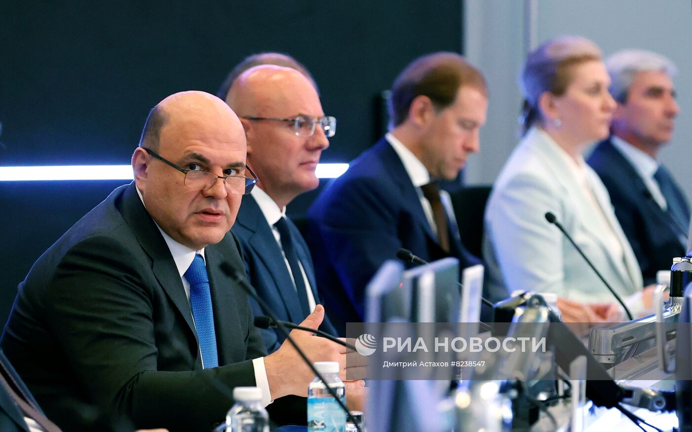 Премьер-министр РФ М. Мишустин провел стратегическую сессию по направлению "Строительство и ЖКХ" 