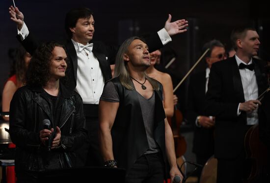 Вручение премии Е. Евтушенко "Поэт в России больше, чем поэт"