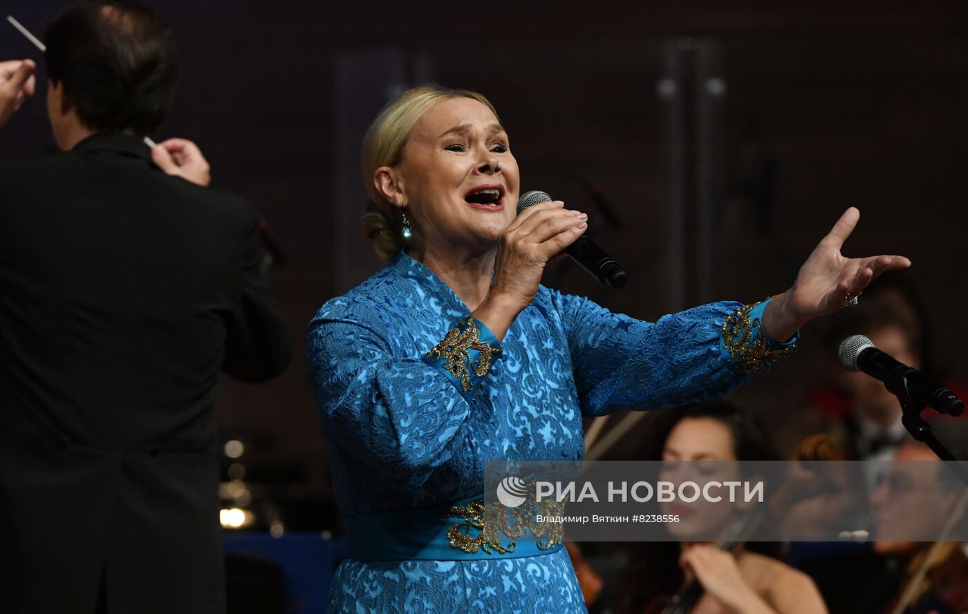 Вручение премии Е. Евтушенко "Поэт в России больше, чем поэт"