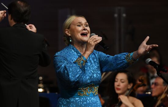 Вручение премии Е. Евтушенко "Поэт в России больше, чем поэт"