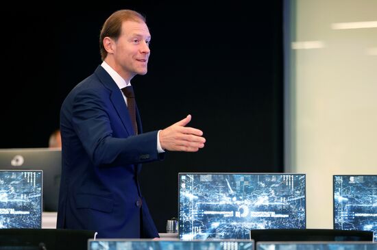 Премьер-министр РФ М. Мишустин провел стратегическую сессию по направлению "Строительство и ЖКХ" 