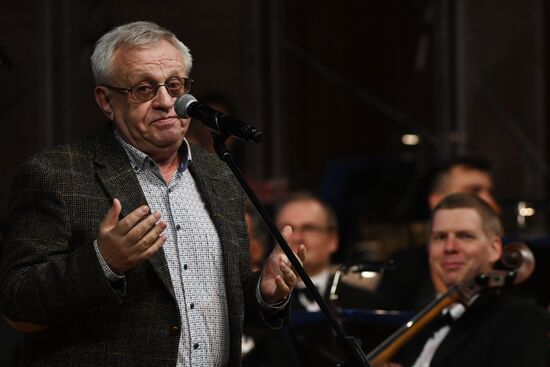 Вручение премии Е. Евтушенко "Поэт в России больше, чем поэт"