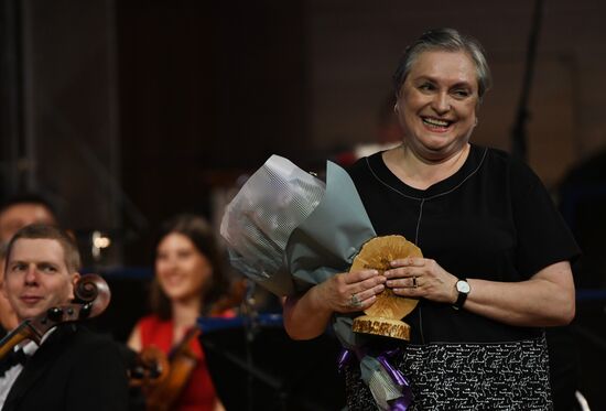 Вручение премии Е. Евтушенко "Поэт в России больше, чем поэт"