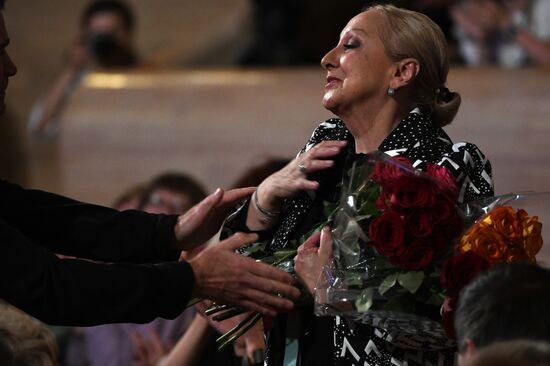 Вручение премии Е. Евтушенко "Поэт в России больше, чем поэт"