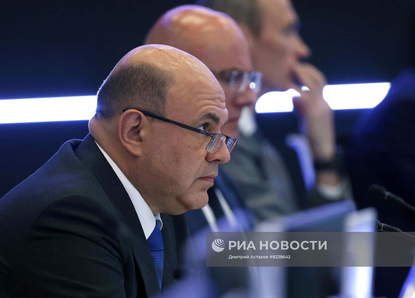 Премьер-министр РФ М. Мишустин провел стратегическую сессию по направлению "Транспорт" 