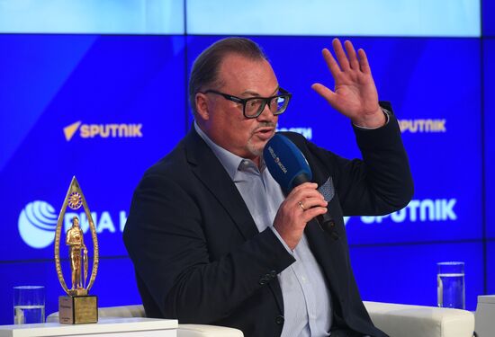 Творческая встреча с создателями и актерами фильма "Нахимовцы"  