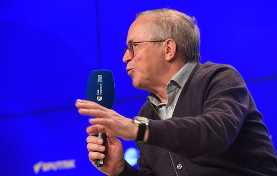 Творческая встреча с создателями и актерами фильма "Нахимовцы"   