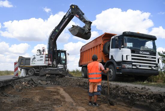 В Запорожской области начался ремонт дороги Мелитополь – Бердянск