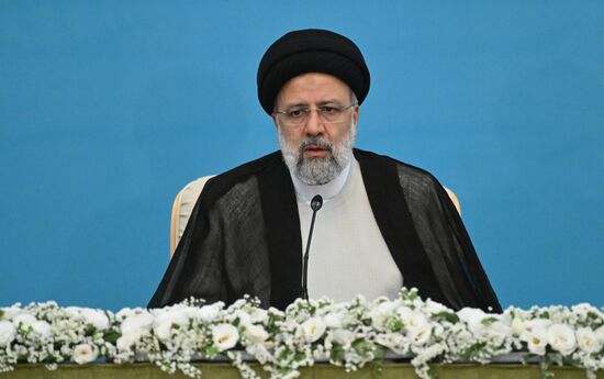 Рабочий визит президента РФ В. Путина в Иран