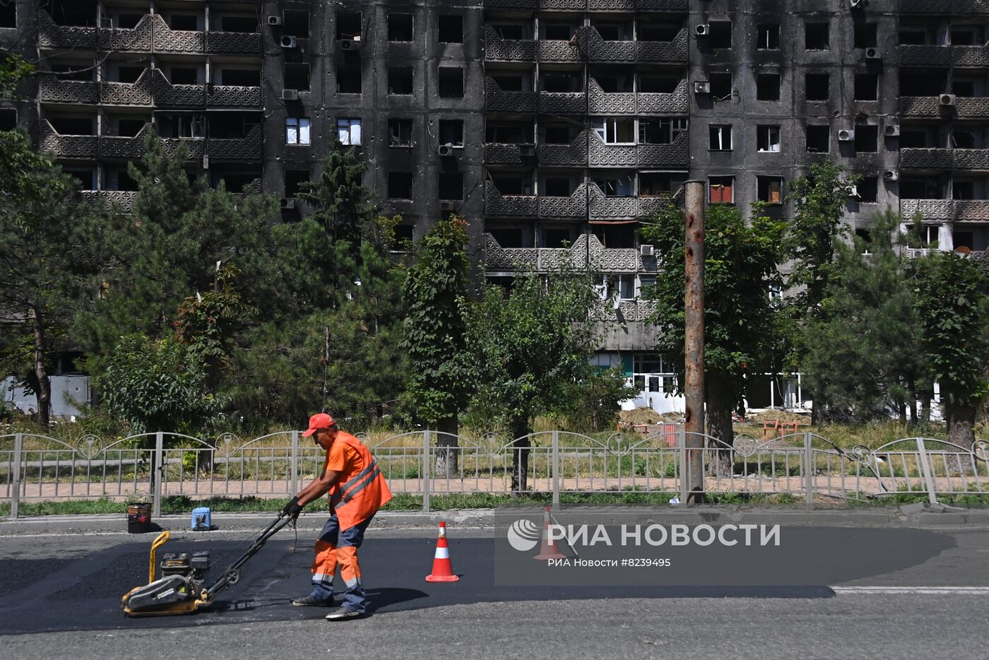 Работы по восстановлению Мариуполя