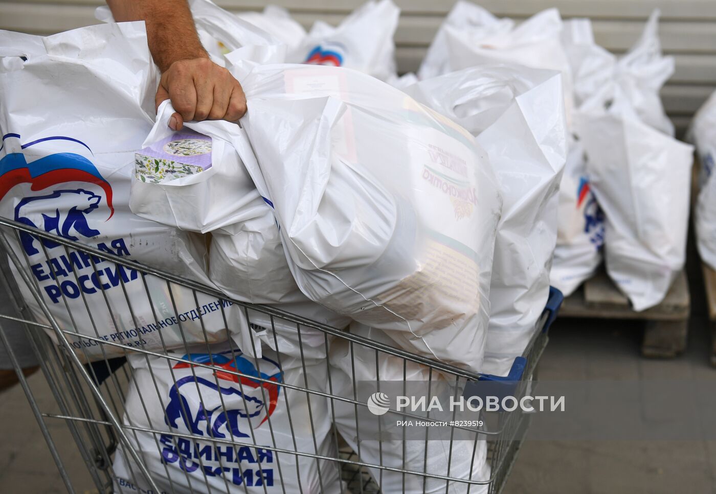 В Мелитополь прибыла гуманитарная помощь из Севастополя