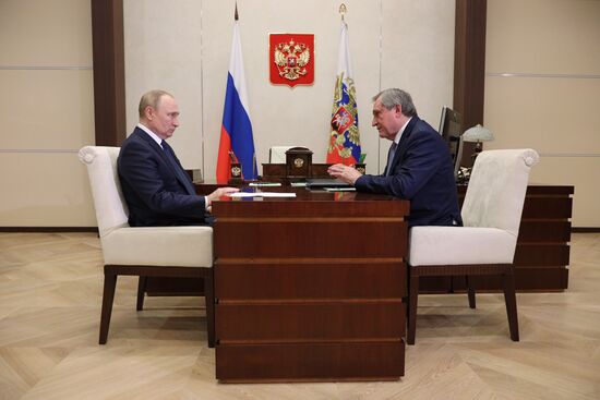 Президент РФ В. Путин провел встречу с министром энергетики РФ Н. Шульгиновым