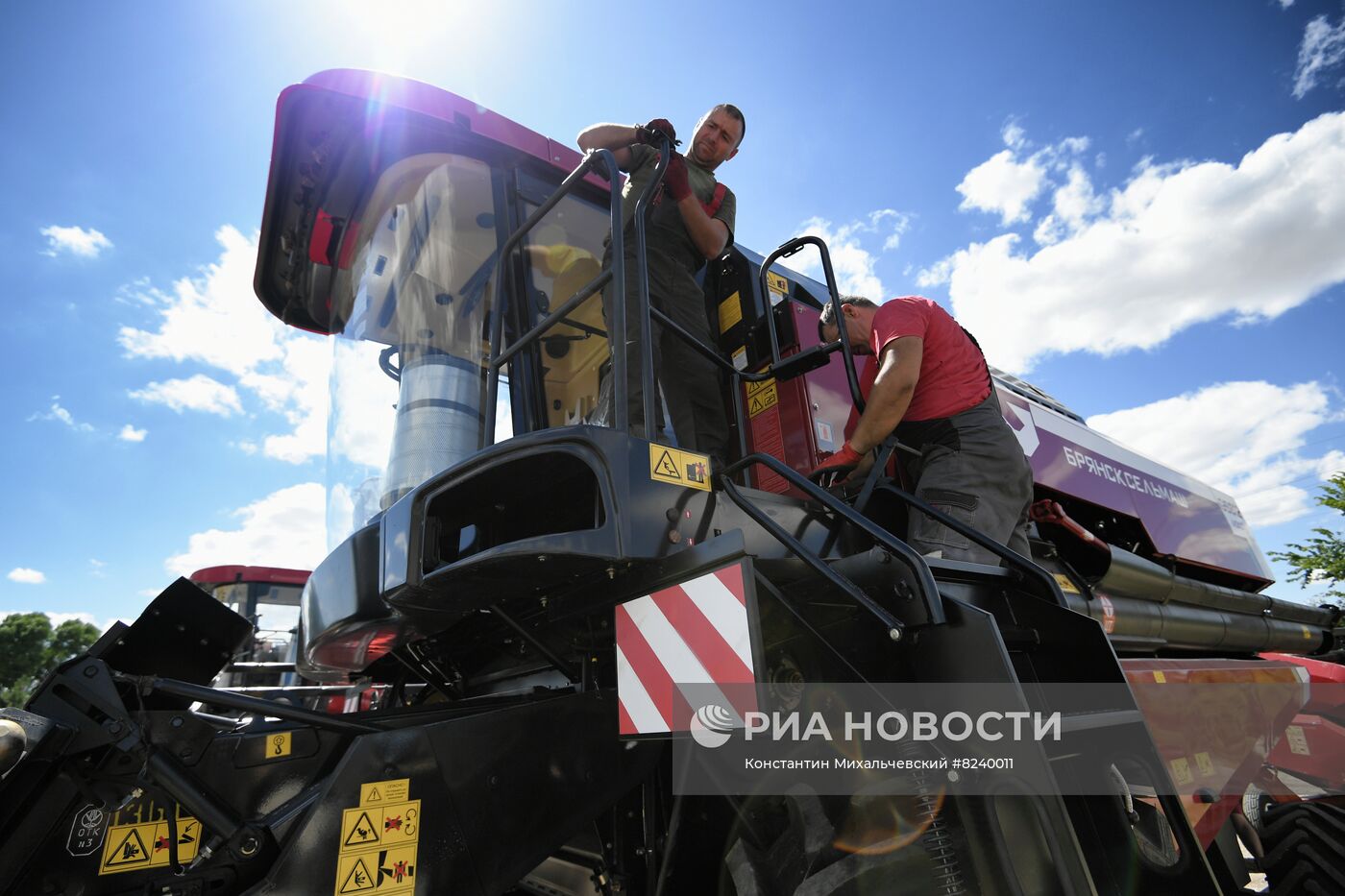 Поставка сельхозтехники в Запорожскую область 