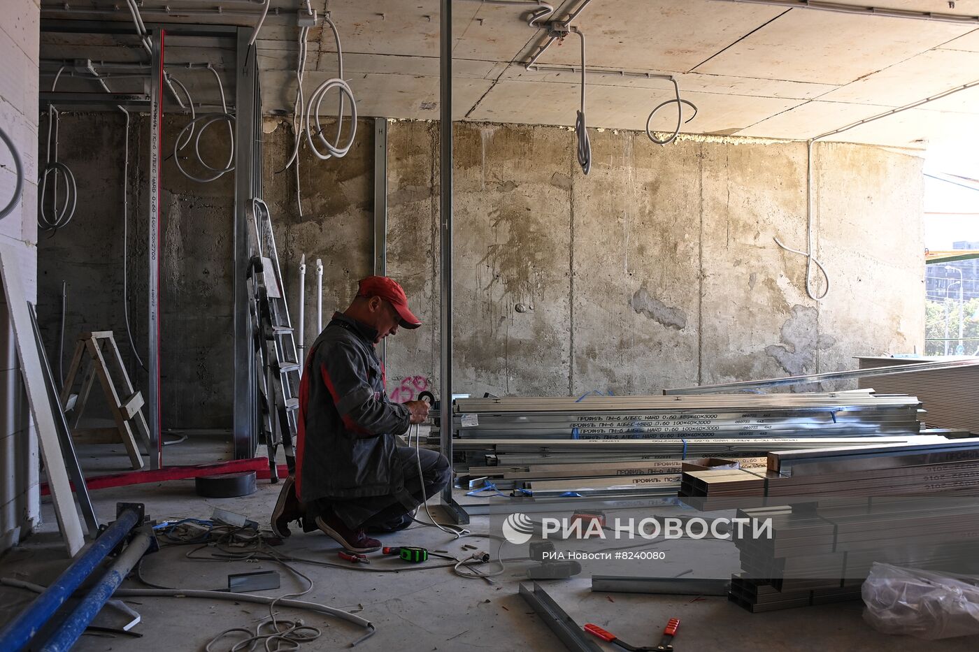 Строительство жилых домов бригадами ВСК МО РФ в Мариуполе