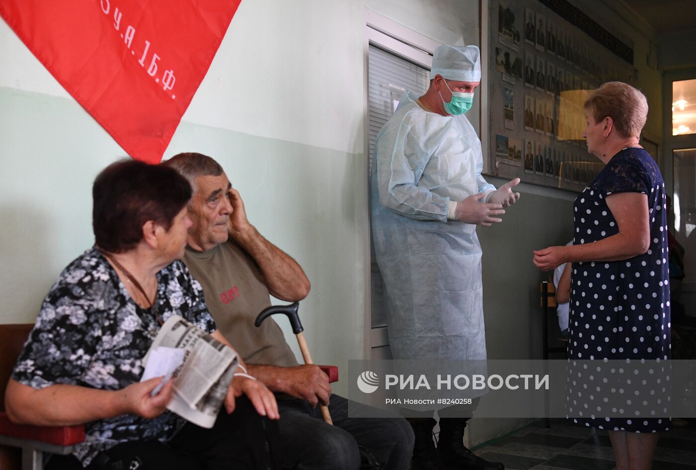 Медицинский отряд специального назначения ведет прием местных жителей в Запорожской области