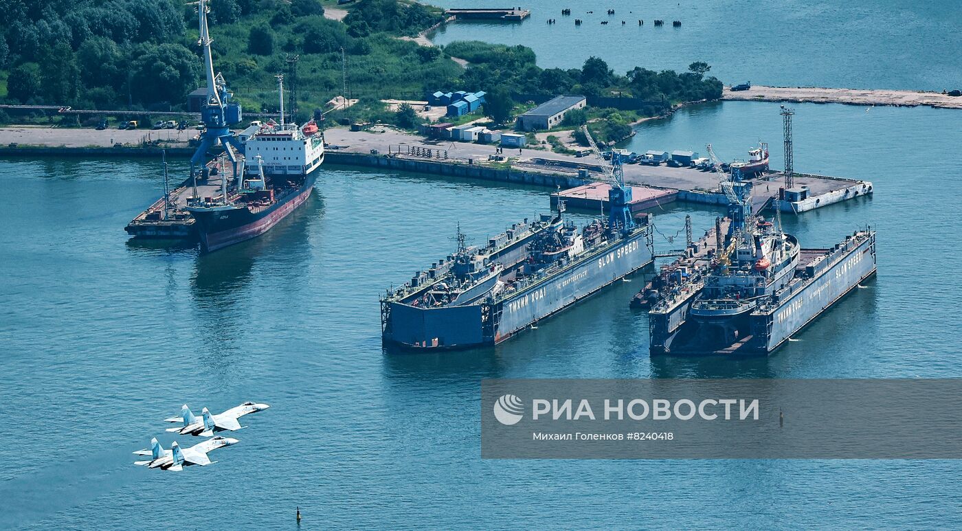 Работа порта в Балтийске 