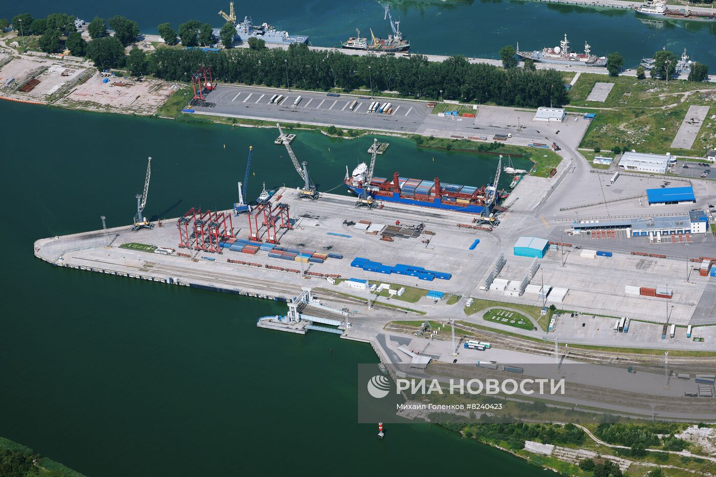 Работа порта в Балтийске 