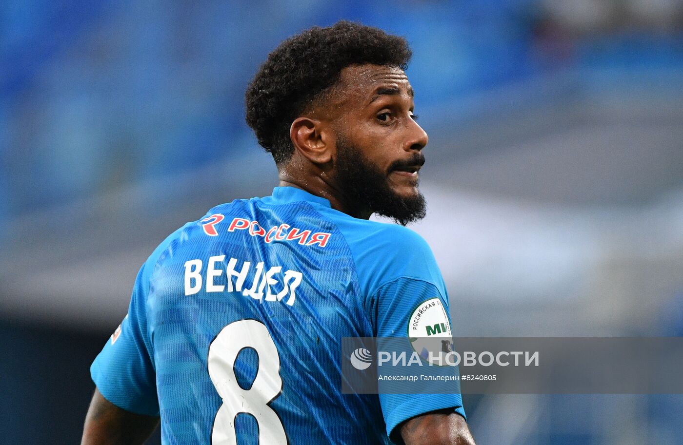 Футбол. РПЛ. Матч "Зенит" - "Крылья Советов"