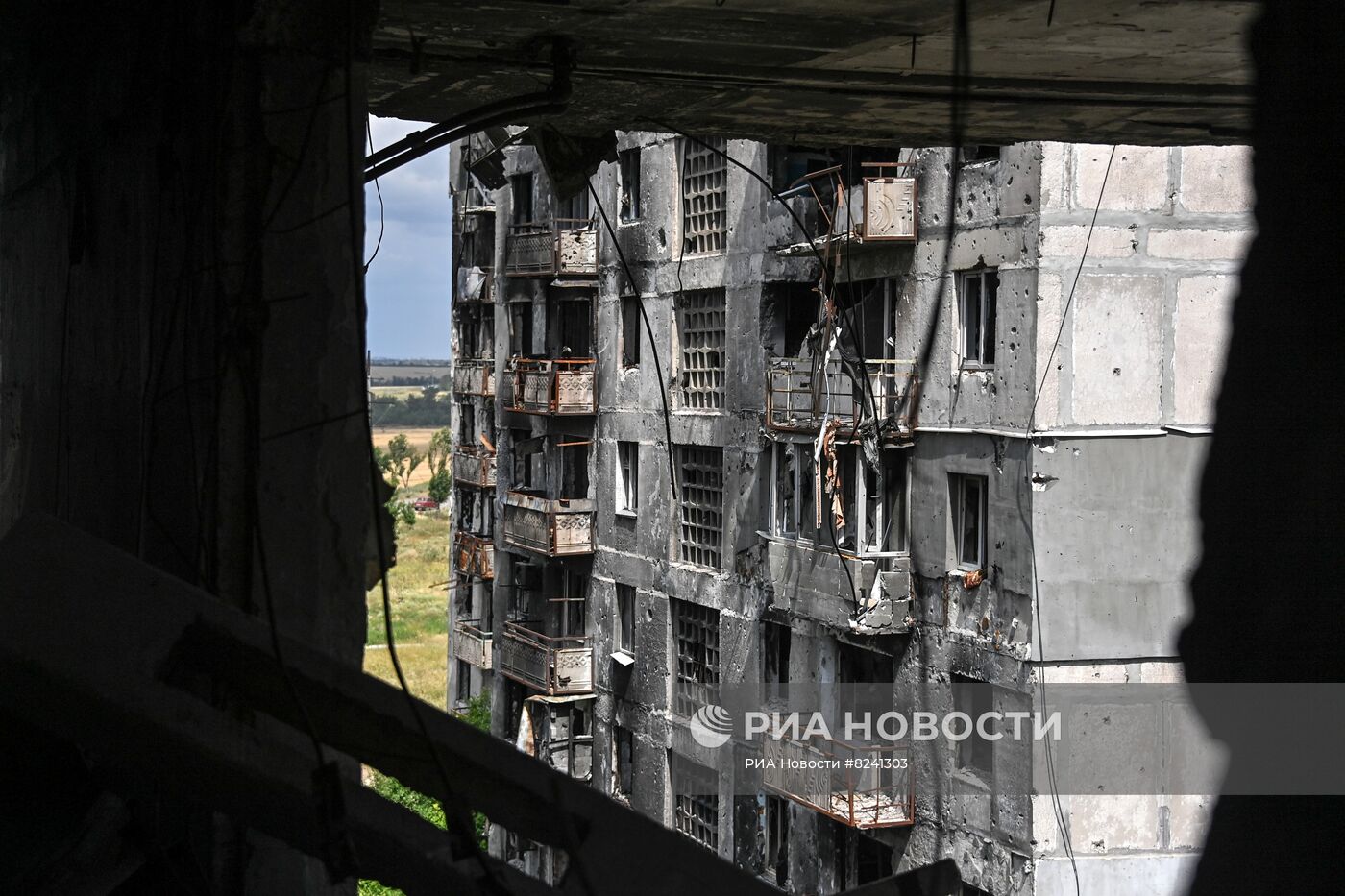 Разрушенные жилые дома в Мариуполе | РИА Новости Медиабанк