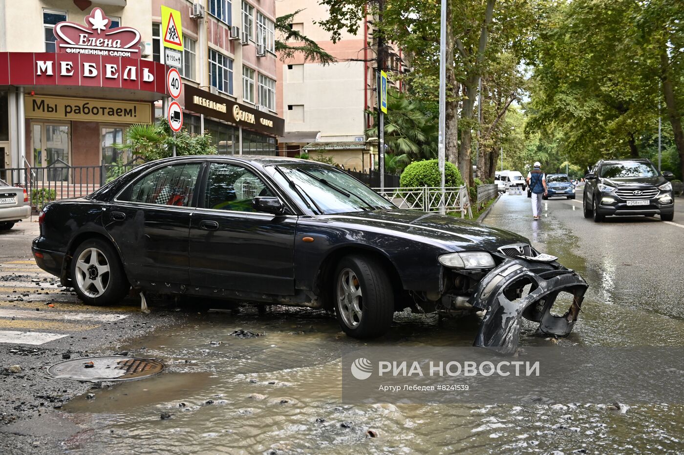 Сочи затопило после обильных ливней