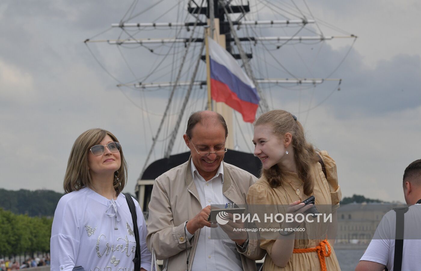 Репетиция парада ко Дню ВМФ в Санкт-Петербурге