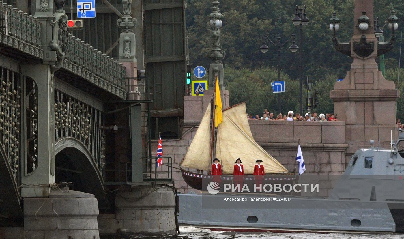 Репетиция парада ко Дню ВМФ в Санкт-Петербурге