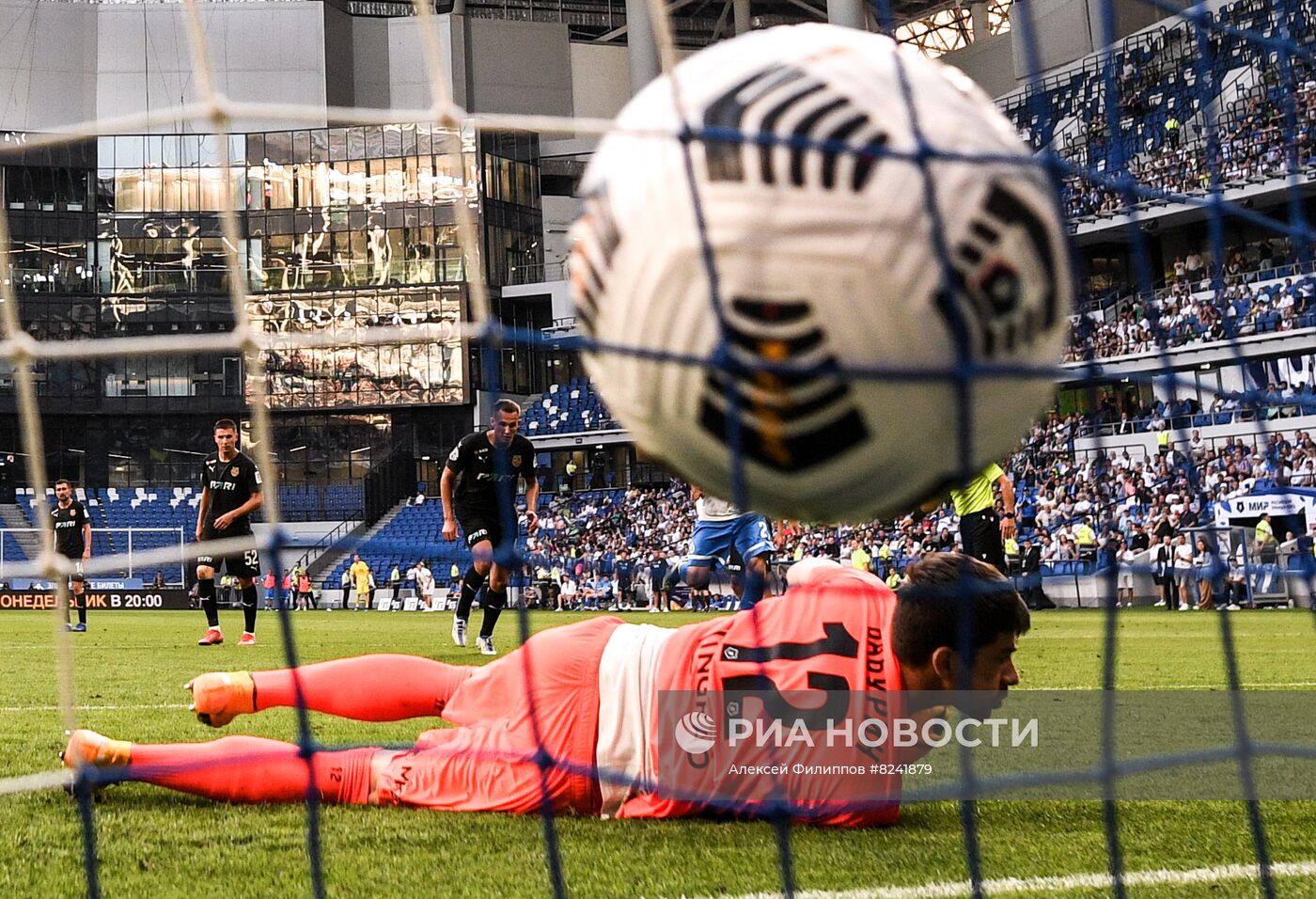 Футбол. РПЛ. Матч "Динамо" - "Торпедо"