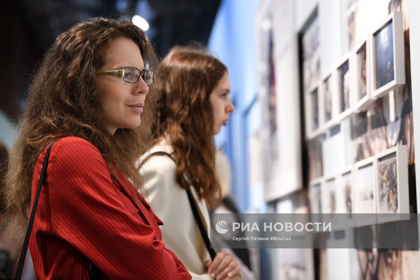 Открытие фотовыставки "Чувство дома"