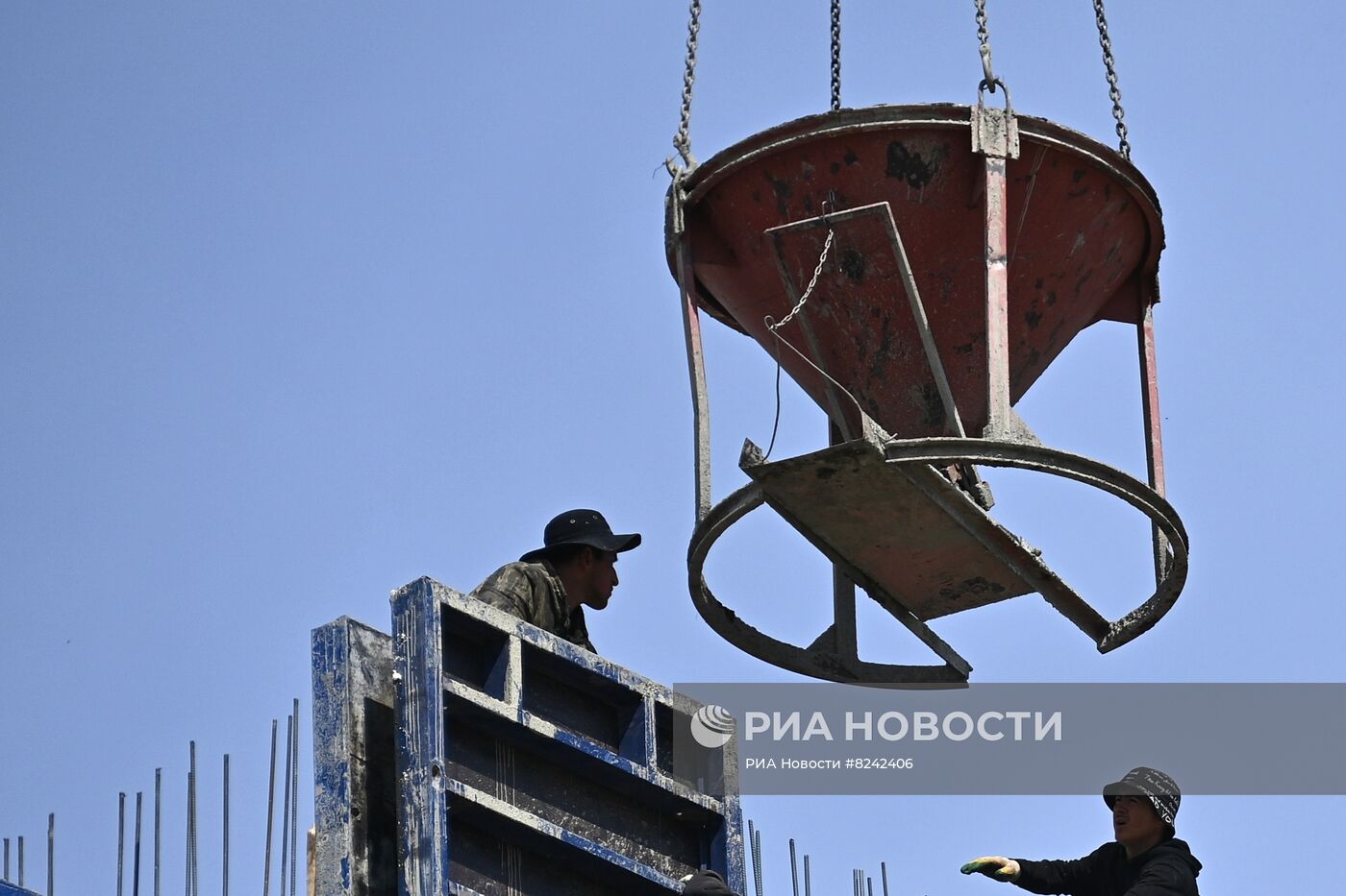 Строительство микрорайона бригадами ВСК МО РФ в Мариуполе
