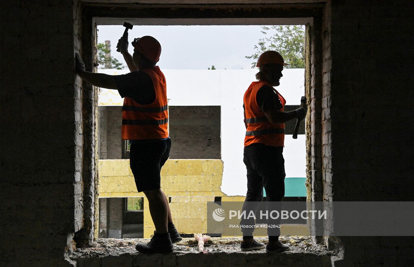 Восстановление детского сада в Мариуполе строителями из РФ