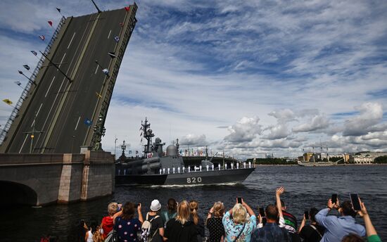 Генеральная репетиция парада ко Дню ВМФ 