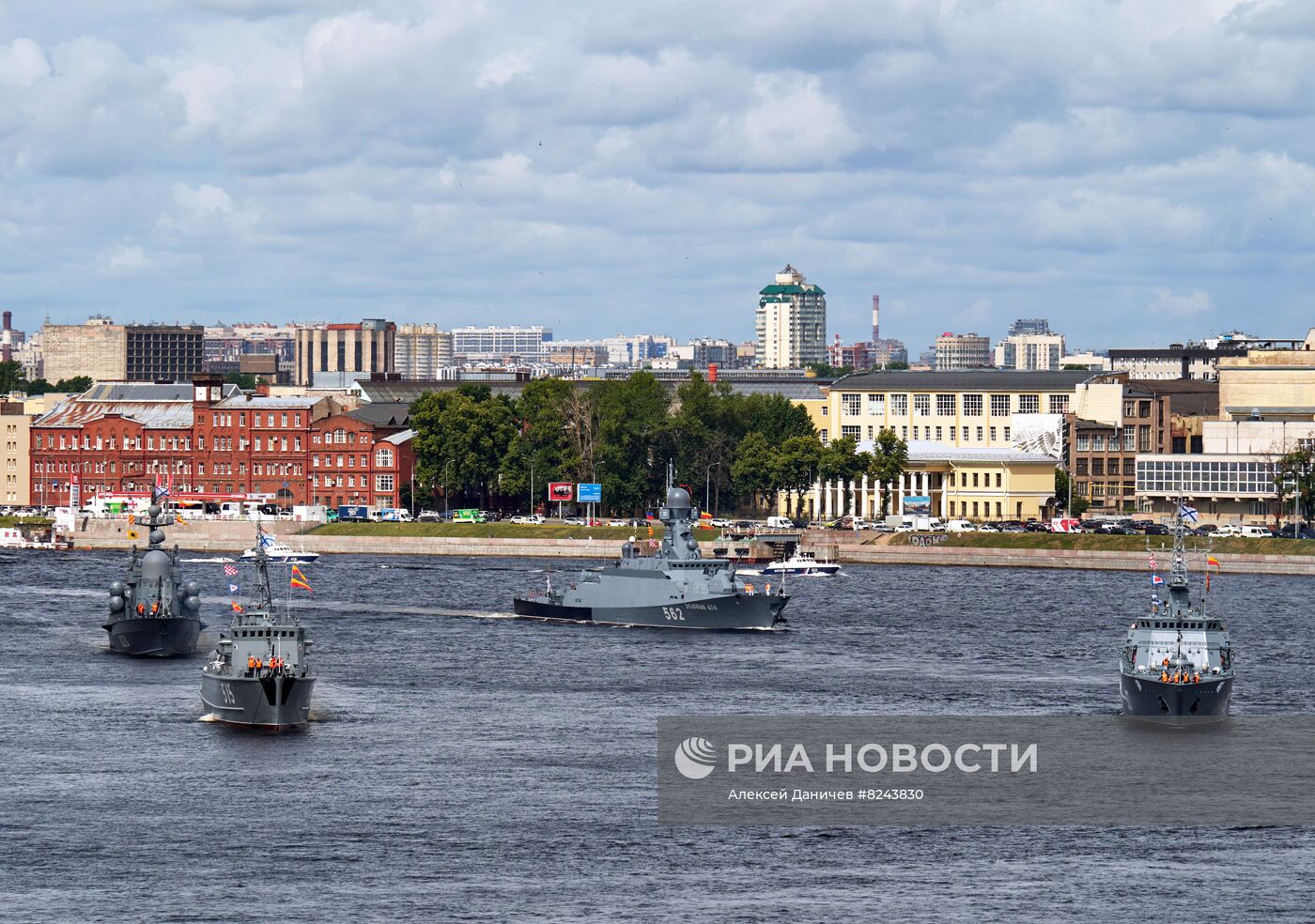 Генеральная репетиция парада ко Дню ВМФ