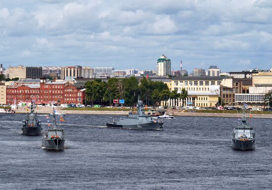 Генеральная репетиция парада ко Дню ВМФ