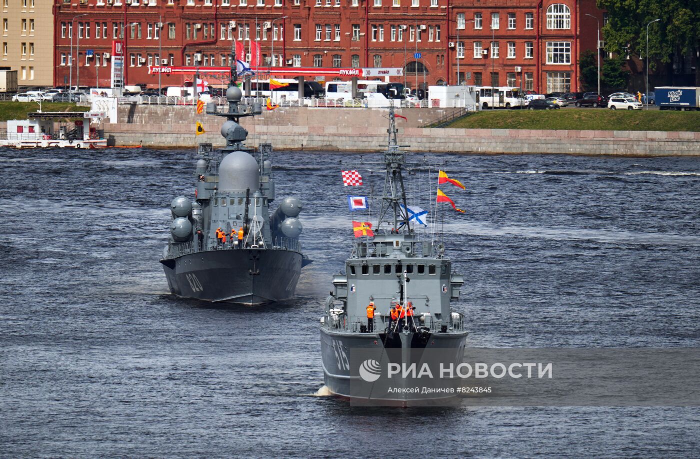 Генеральная репетиция парада ко Дню ВМФ