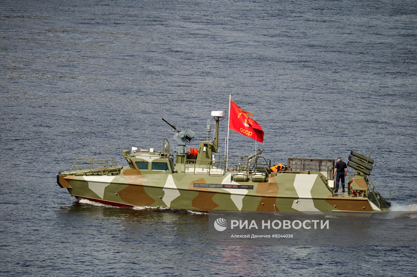 Генеральная репетиция парада ко Дню ВМФ