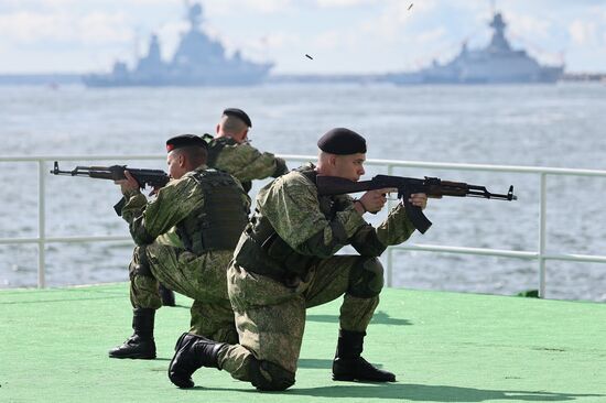 Генеральная репетиция парада ко Дню ВМФ 
