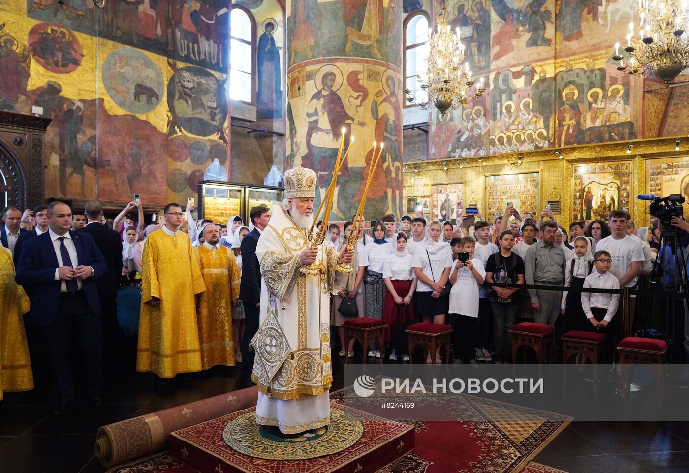 Патриаршее служение в день крещения Руси