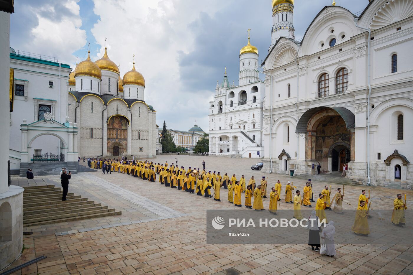 Патриаршее служение в день крещения Руси