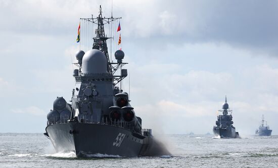 Генеральная репетиция парада ко Дню ВМФ 