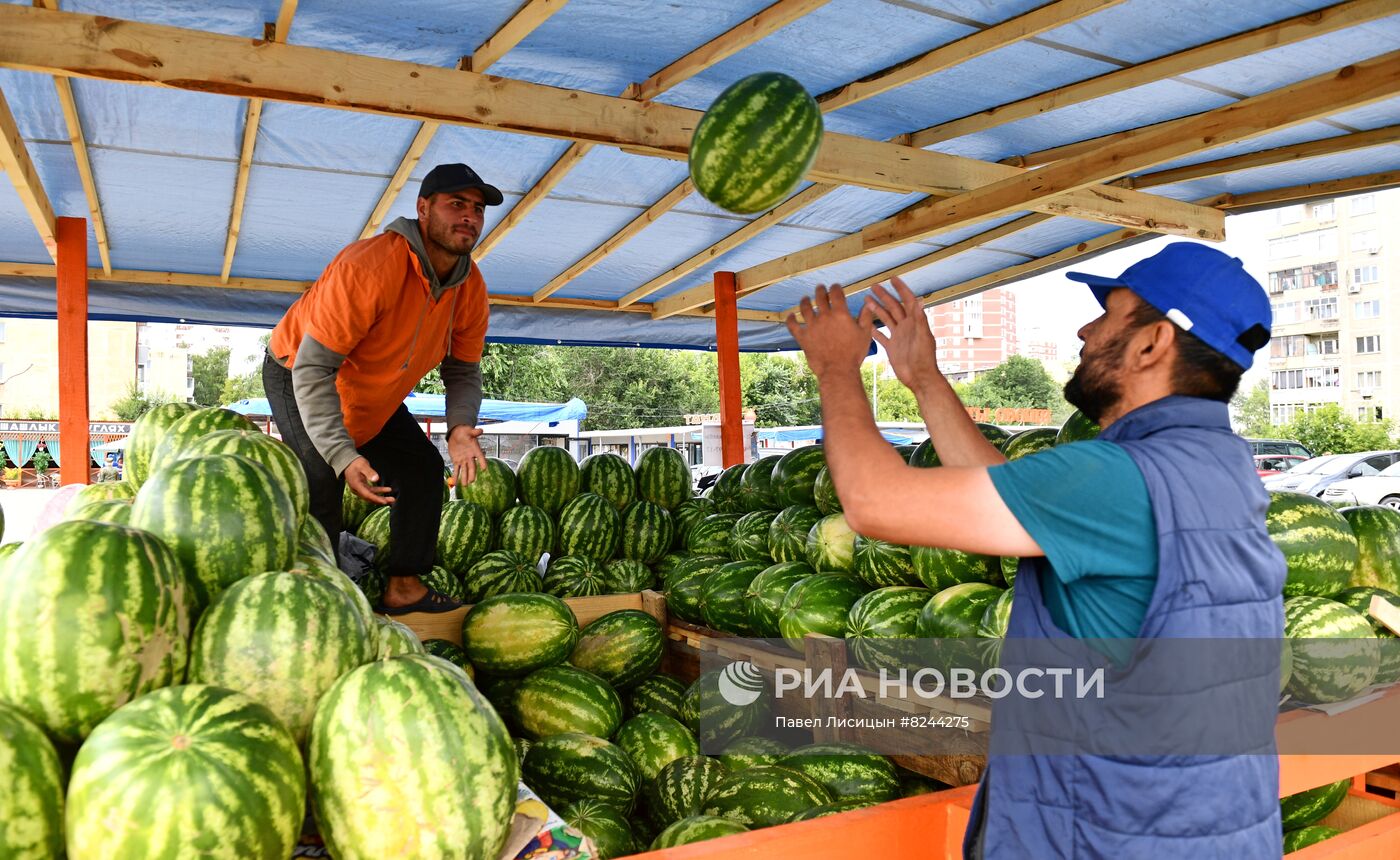 Бахчевые развалы в Екатеринбурге 