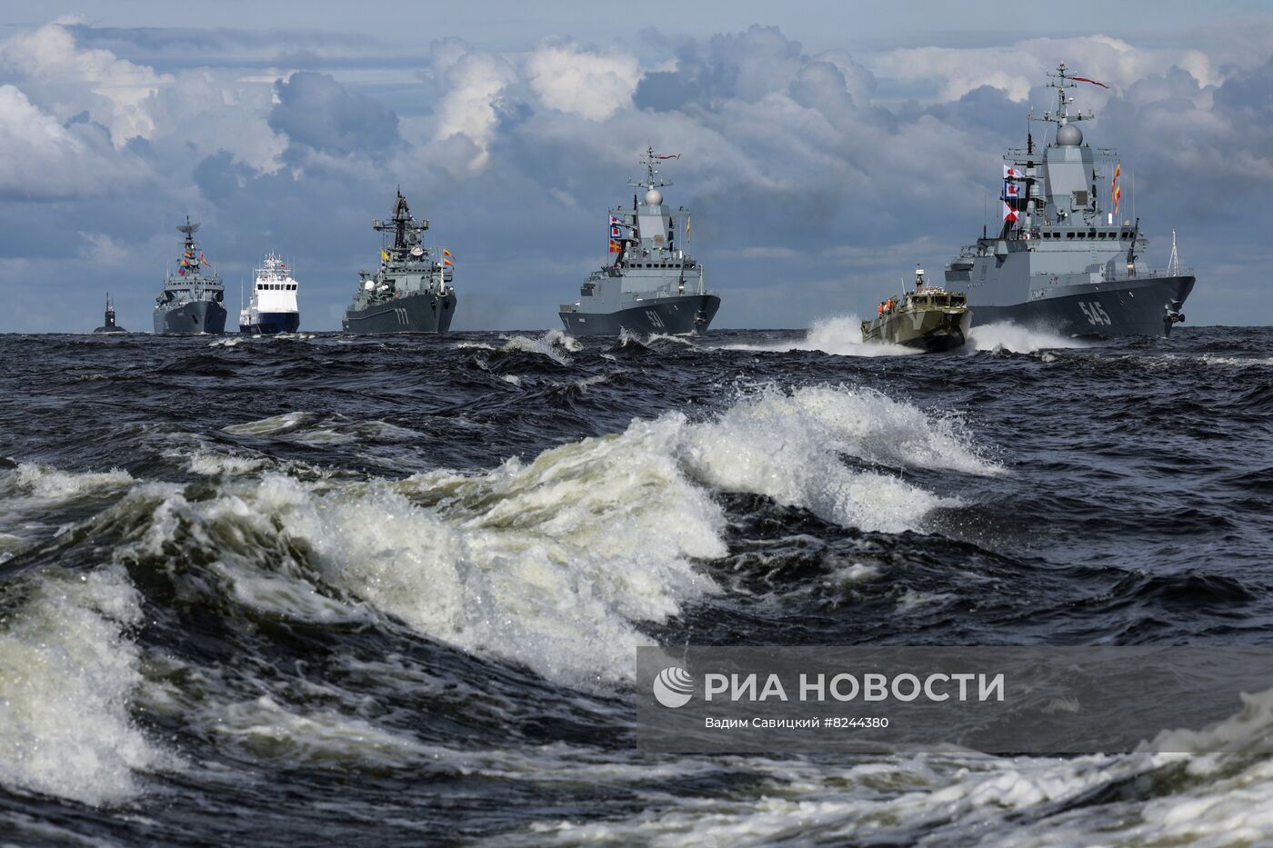 Генеральная репетиция парада ко Дню ВМФ
