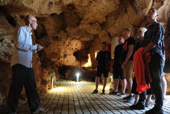 Открытие пещеры "Таврида" для посетителей в Крыму